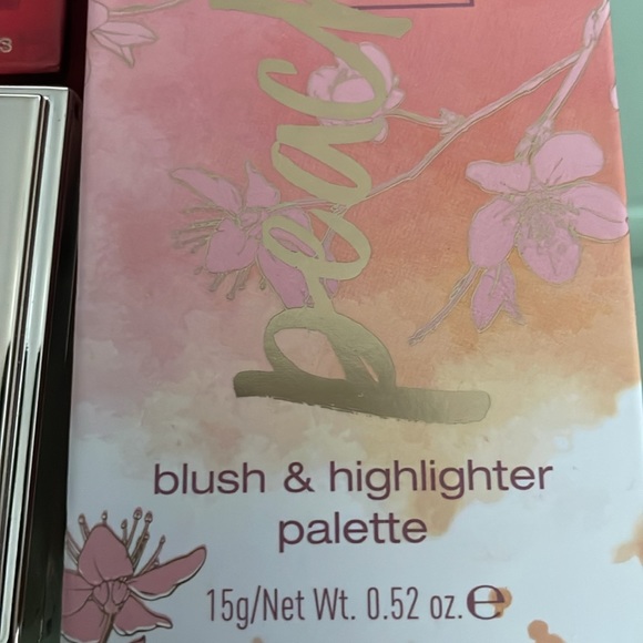 4 blush / blush palettes bundle - Picture 9 of 9